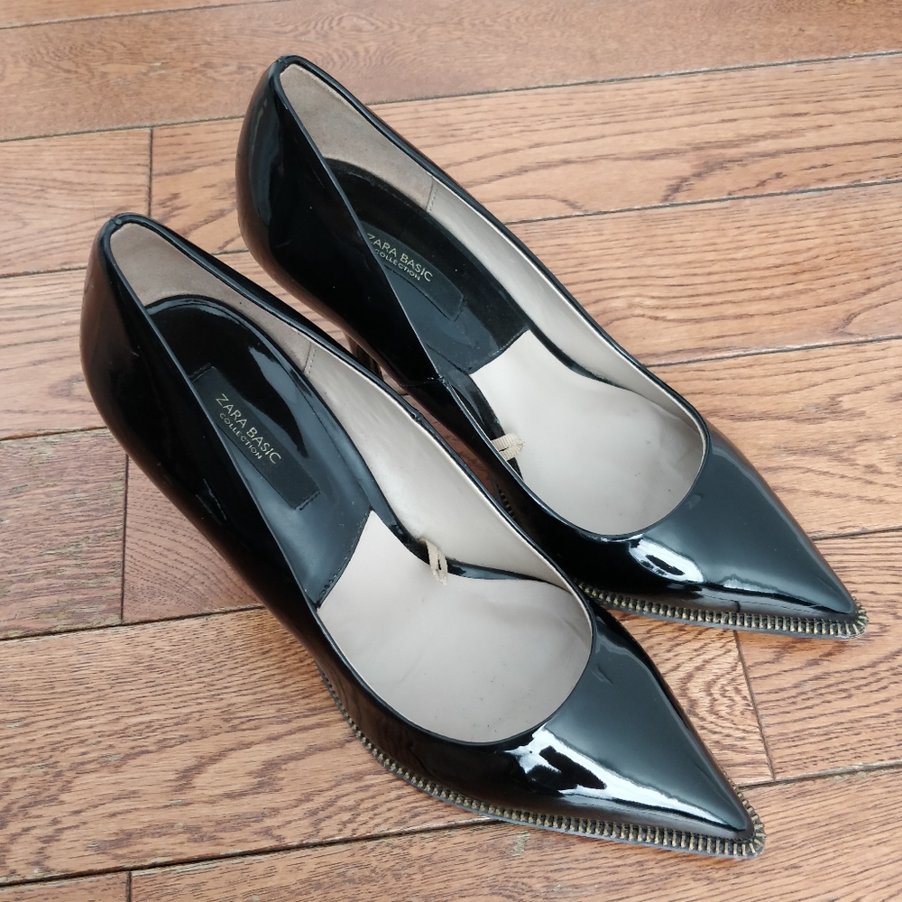 Zara Black Pumps